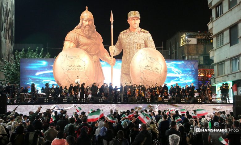 والرین امشب در میدان انقلاب مقابل اقتدار ایرانیان زانو زد